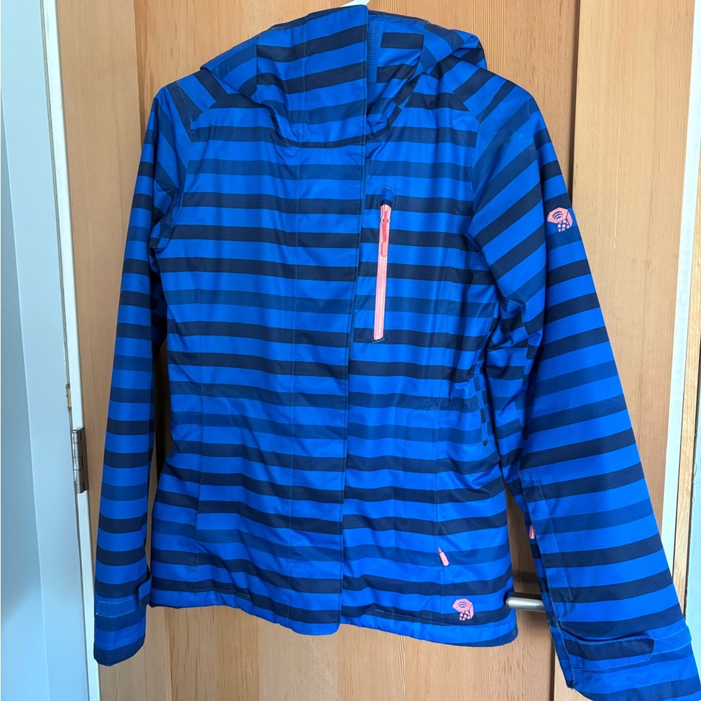 Mountain Hardwear Blue and Black Striped Ski Jacket